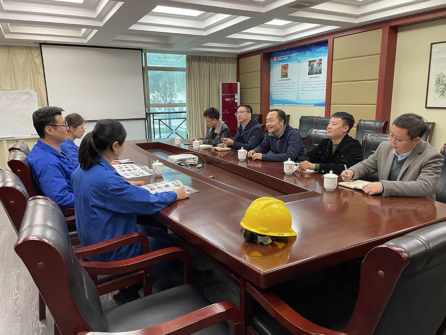 【539】湖州學(xué)院智能制造學(xué)院領(lǐng)導(dǎo)蒞臨我司參觀座談(1).jpg 【539】湖州學(xué)院智能制造學(xué)院領(lǐng)導(dǎo)蒞臨我司參觀座談(1).jpg